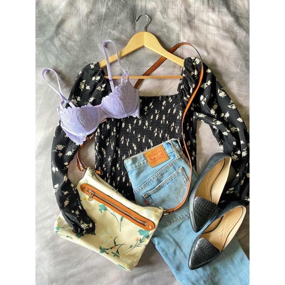 Floral Crossbody Purse - Picture 2 of 9